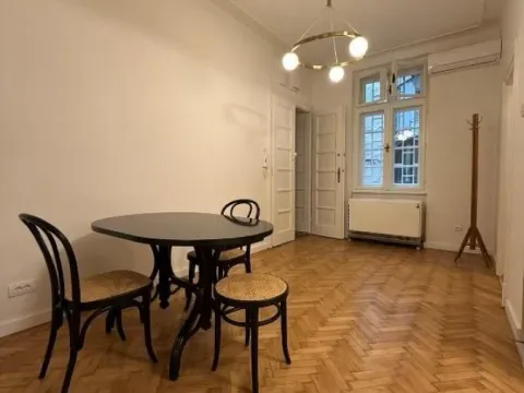 Izdavanje, trosoban stan, 70m², Stari Grad, Beograd - image 4
