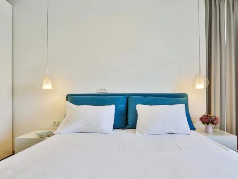 Izdavanje, dvosoban stan, 117m², Centar, Budva - image 2