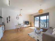 Izdavanje, jednosoban stan, 52m2, Dobrota, Kotor