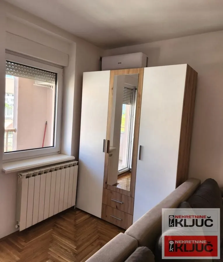 Izdavanje, jednosoban stan, 56m², Grbavica, Novi Sad Sve Podlokacije