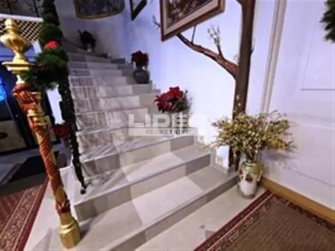 Sale, one bedroom apartment, 41m², Stari Grad, Beograd - image 13