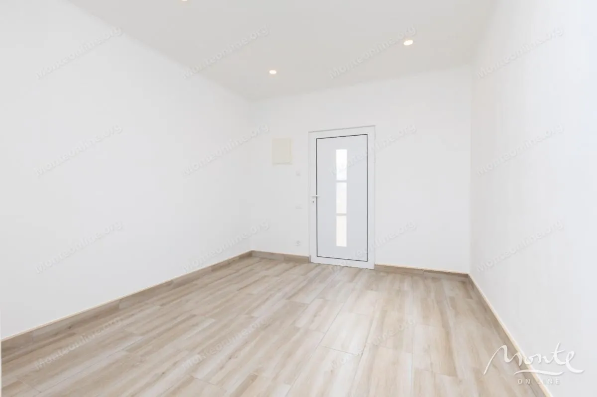 Sale, house, 134m², Bar, Crna Gora