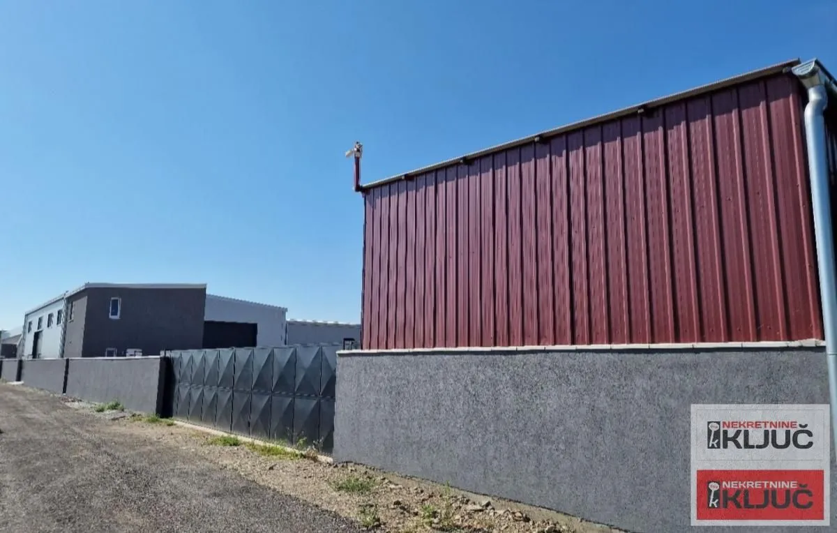 Rent, office space, 300m², Veternik, Novi Sad Sve Podlokacije