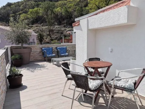 Izdavanje, dvosoban stan, 100m², Babin Do, Budva - image 10