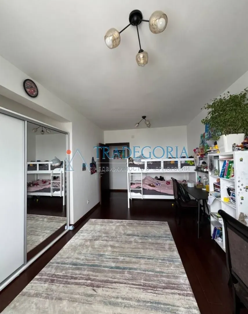 Prodaja, trosoban stan, 151m², Bar, Crna Gora