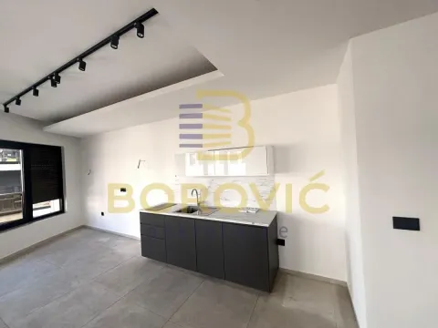 Rent, four bedroom apartment, 123m², Čubura, Beograd - image 5