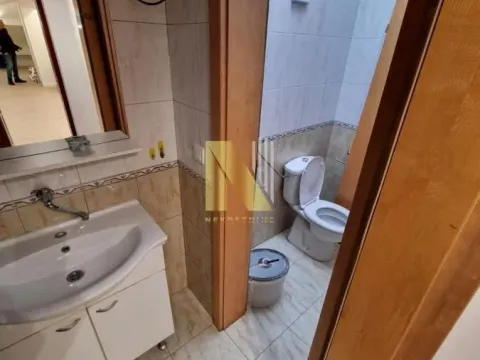 Izdavanje, poslovni prostor, 120m², Centar, Novi Sad - image 11