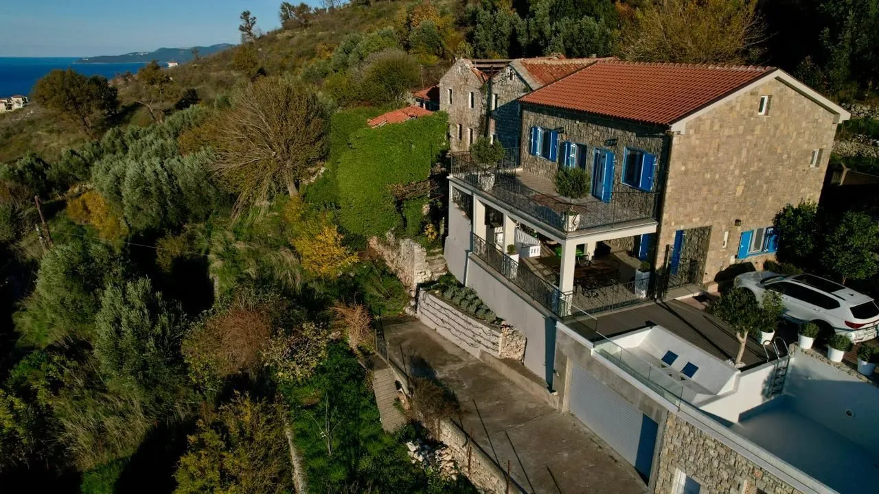 Prodaja, kuća, 116m², Reževići, Budva