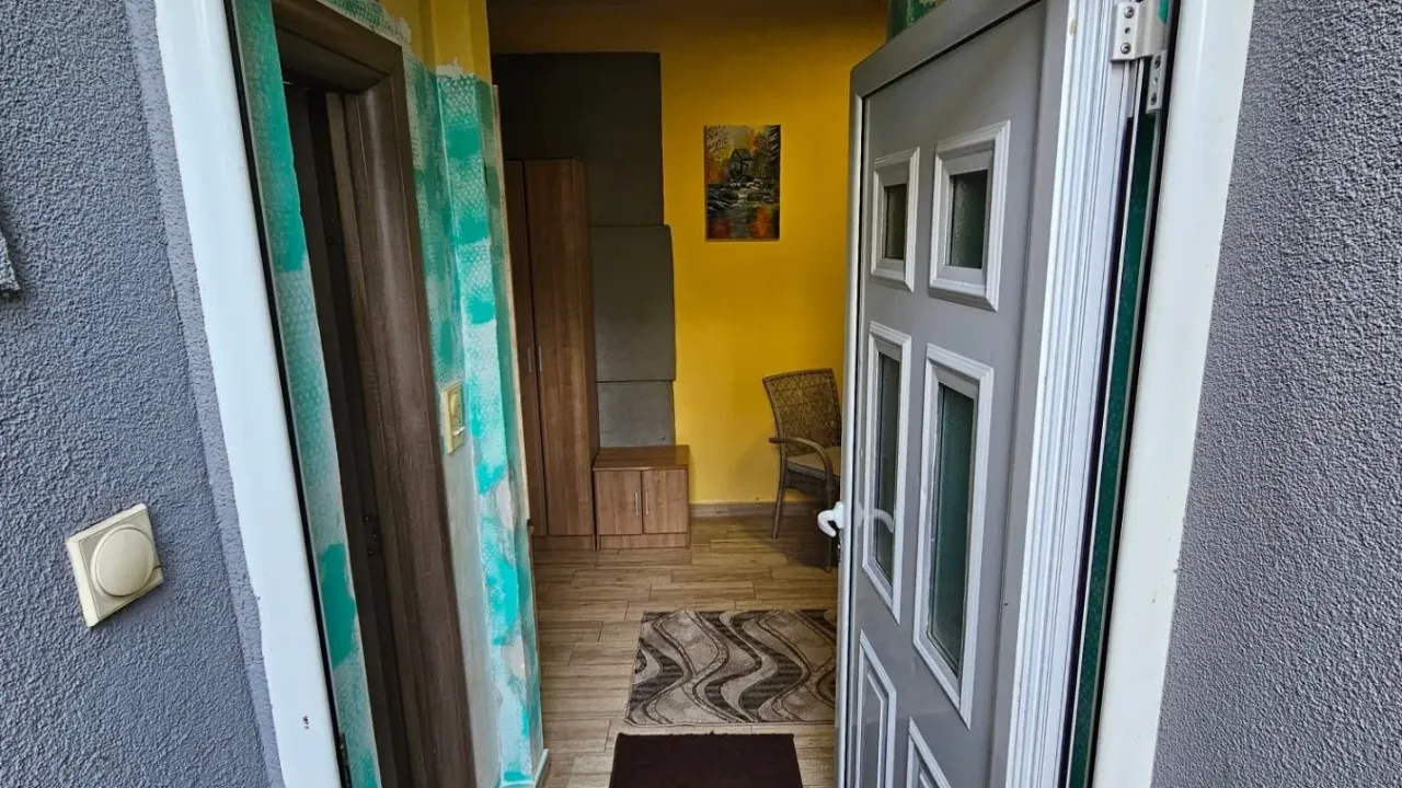 Izdavanje, jednosoban stan, 30m², Zabjelo, Podgorica
