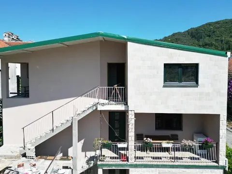 Rent, one bedroom apartment, 64m², Seljanovo, Tivat - image 13