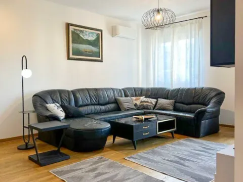 Izdavanje, dvosoban stan, 64m², City Kvart, Podgorica - image 3