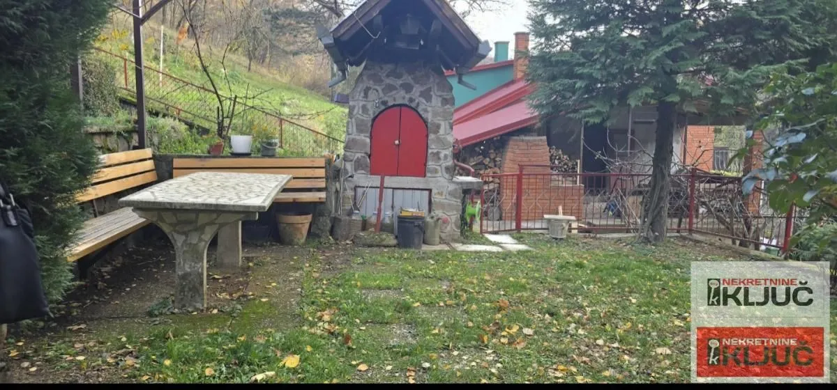 Prodaja, kuća, 63m², Rakovac, Novi Sad Sve Podlokacije
