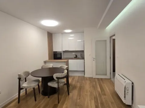 Izdavanje, dvosoban stan, 72m², Central Point, Podgorica - image 5