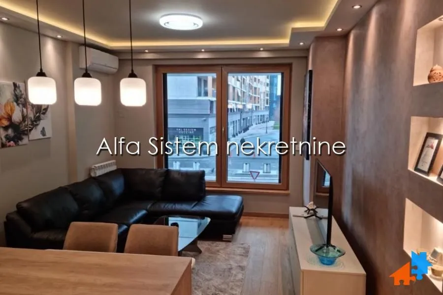 Izdavanje, trosoban stan, 62m², Novi Beograd Blok 65, Novi Beograd Sve Podlokacije