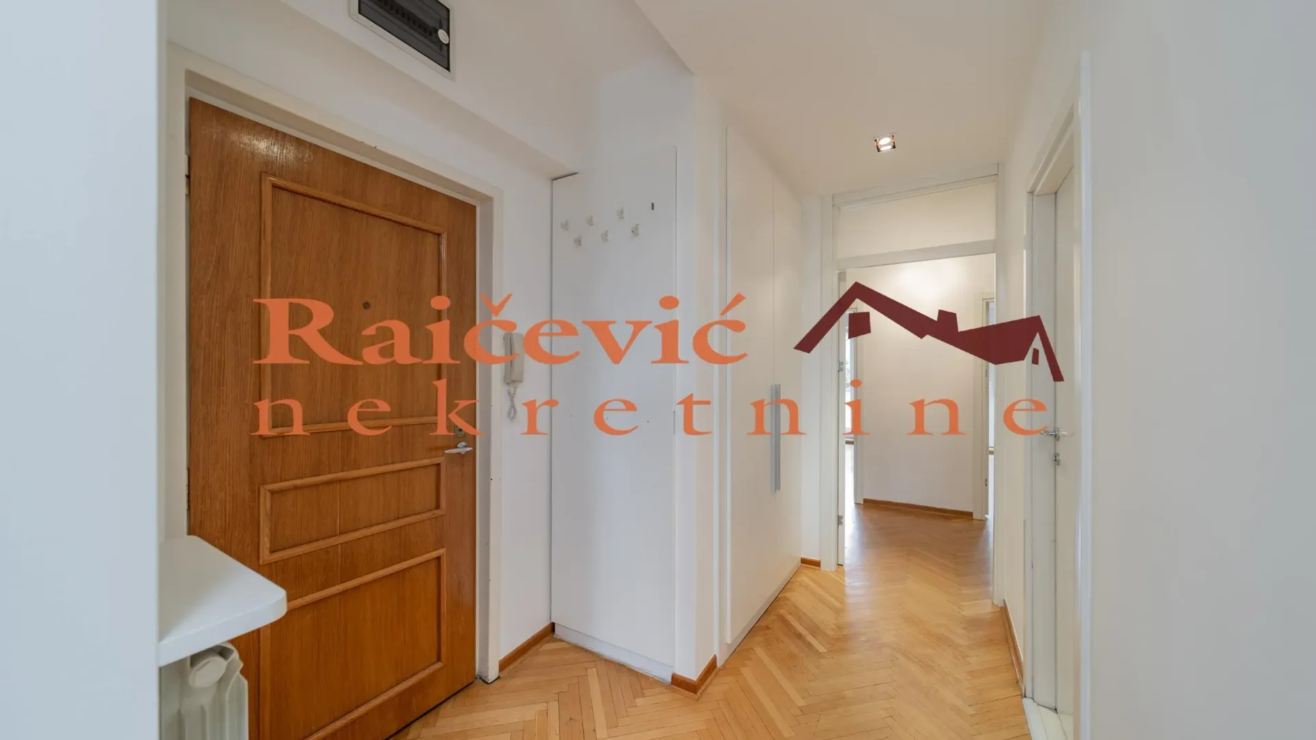 Rent, three bedroom apartment, 102m², Čukarica, Beograd