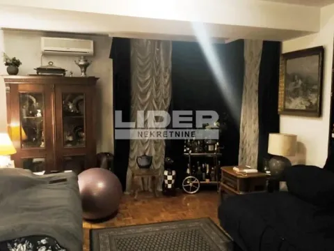 Stan in Botanička Bašta