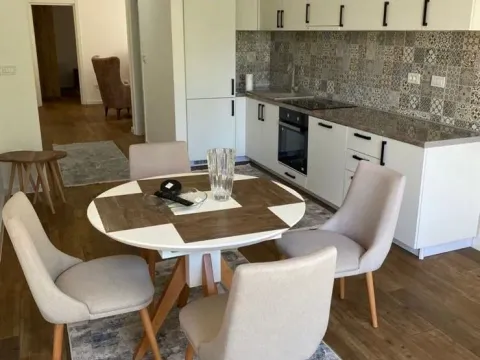 Izdavanje, jednosoban stan, 64m², Mažina, Tivat - image 2