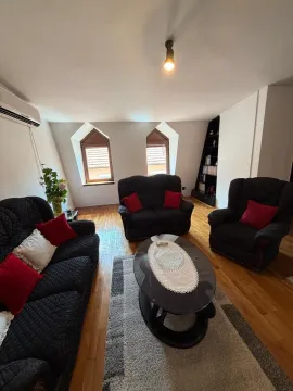 Izdavanje, dvosoban stan, 82m², Centar, Cetinje - image 12
