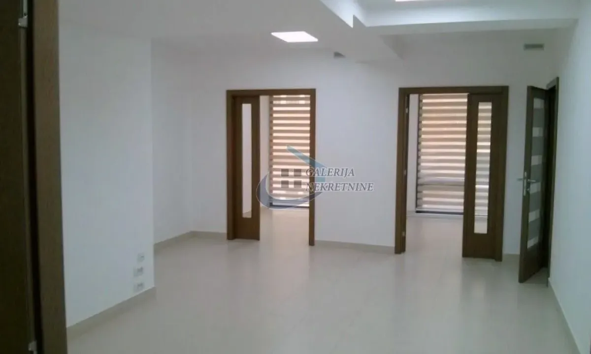 Prodaja, poslovni prostor, 129m², Vračar Hram, Vračar Sve Podlokacije