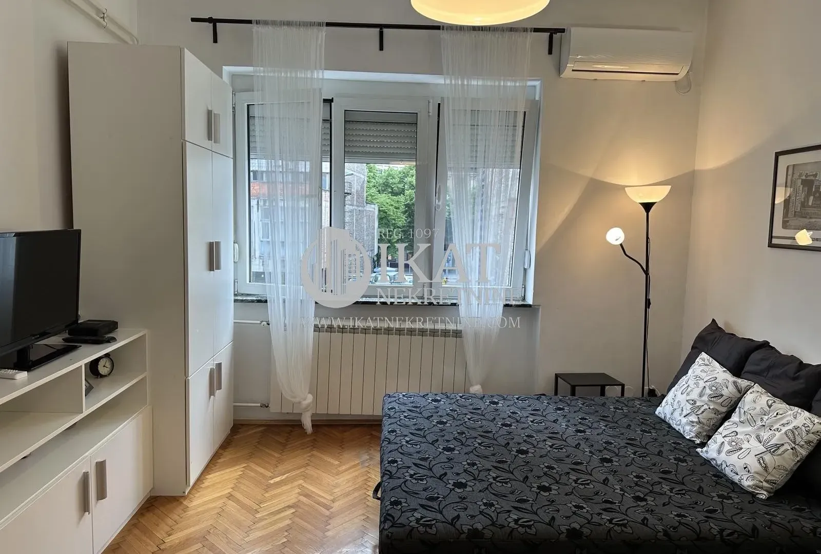 Izdavanje, stan, 25m², Stari Grad, Beograd