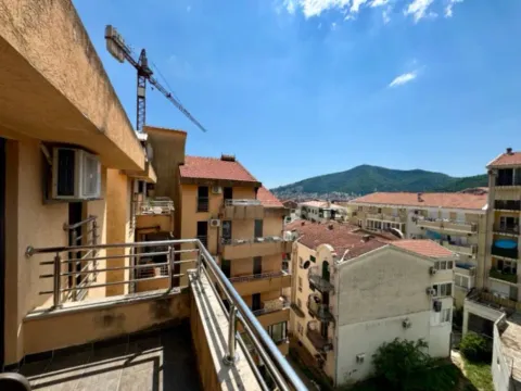 Stan-na-dan, jednosoban stan, 45m², Centar, Budva - image 10