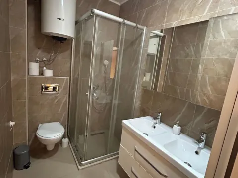 Rent, two bedroom apartment, 60m², Blok 9, Podgorica - image 10