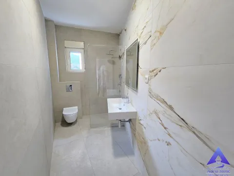 Sale, two bedroom apartment, 65m², Centar, Budva - image 8