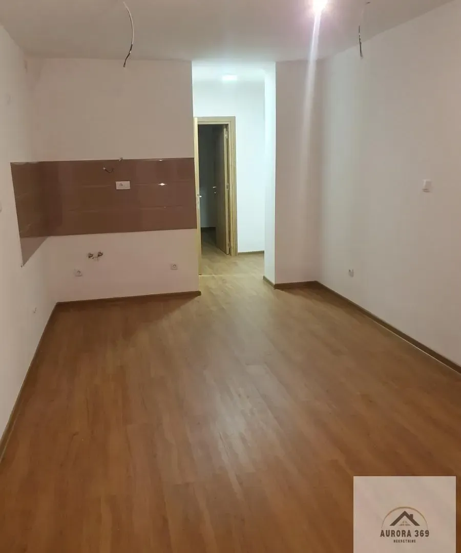Izdavanje, jednosoban stan, 31m², Mišeluk, Petrovaradin