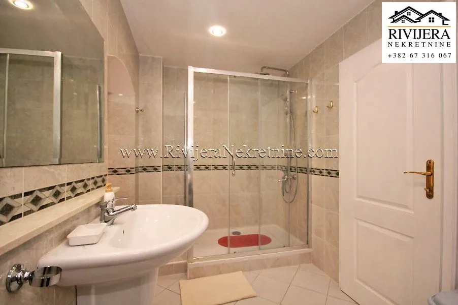 Prodaja, kuća, 230m², Meljine, Herceg Novi