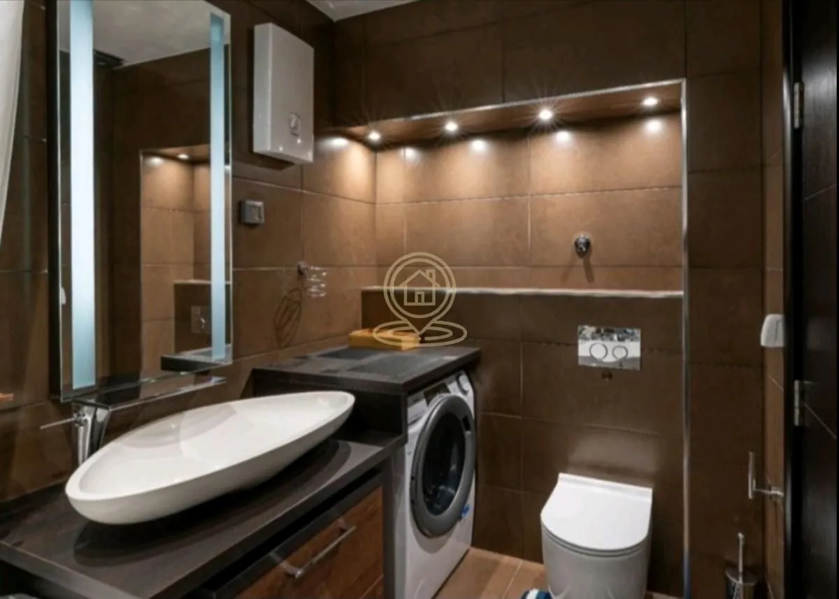 Izdavanje, četvorosoban stan, 87m², Stari Grad, Beograd
