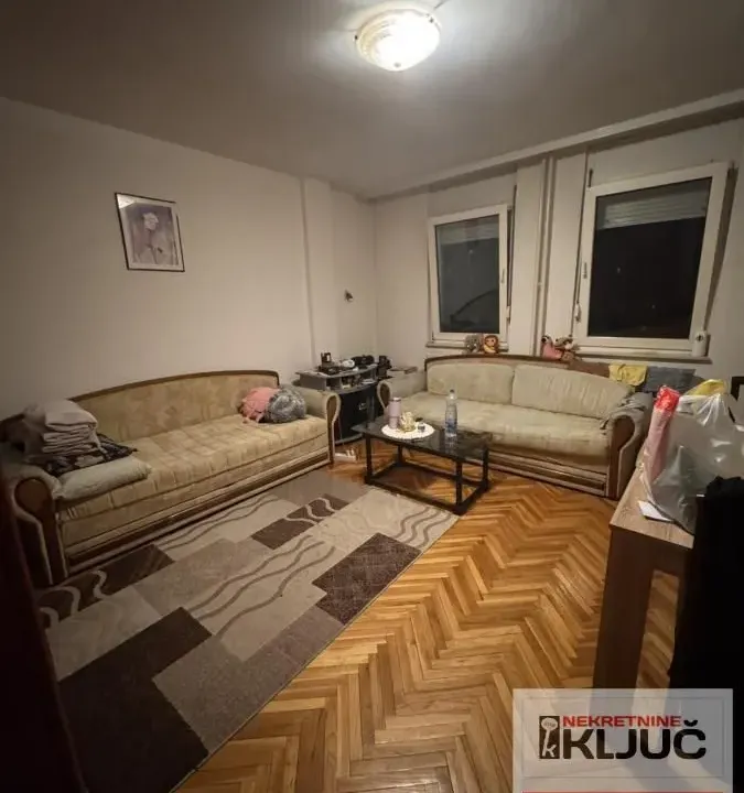 Izdavanje, garsonjera, 36m², Sajmište, Novi Sad