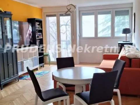 Izdavanje, trosoban stan, 68m², Novi Beograd Sve Podlokacije, Beograd - image 5