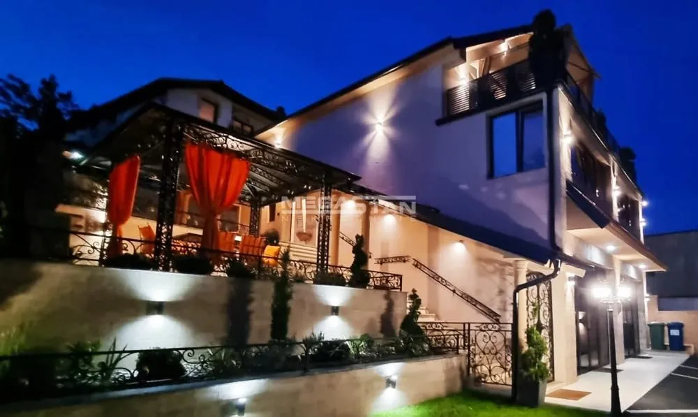 Sale, house, 500m², Jajinci, Voždovac Sve Podlokacije