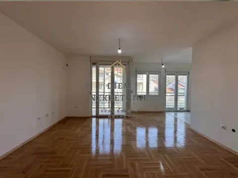 Sale, two bedroom apartment, 73m², Dalmatinska ulica, Podgorica - image 13