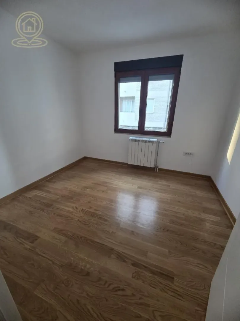 Prodaja, četvorosoban stan, 88m², Medijana, Niš