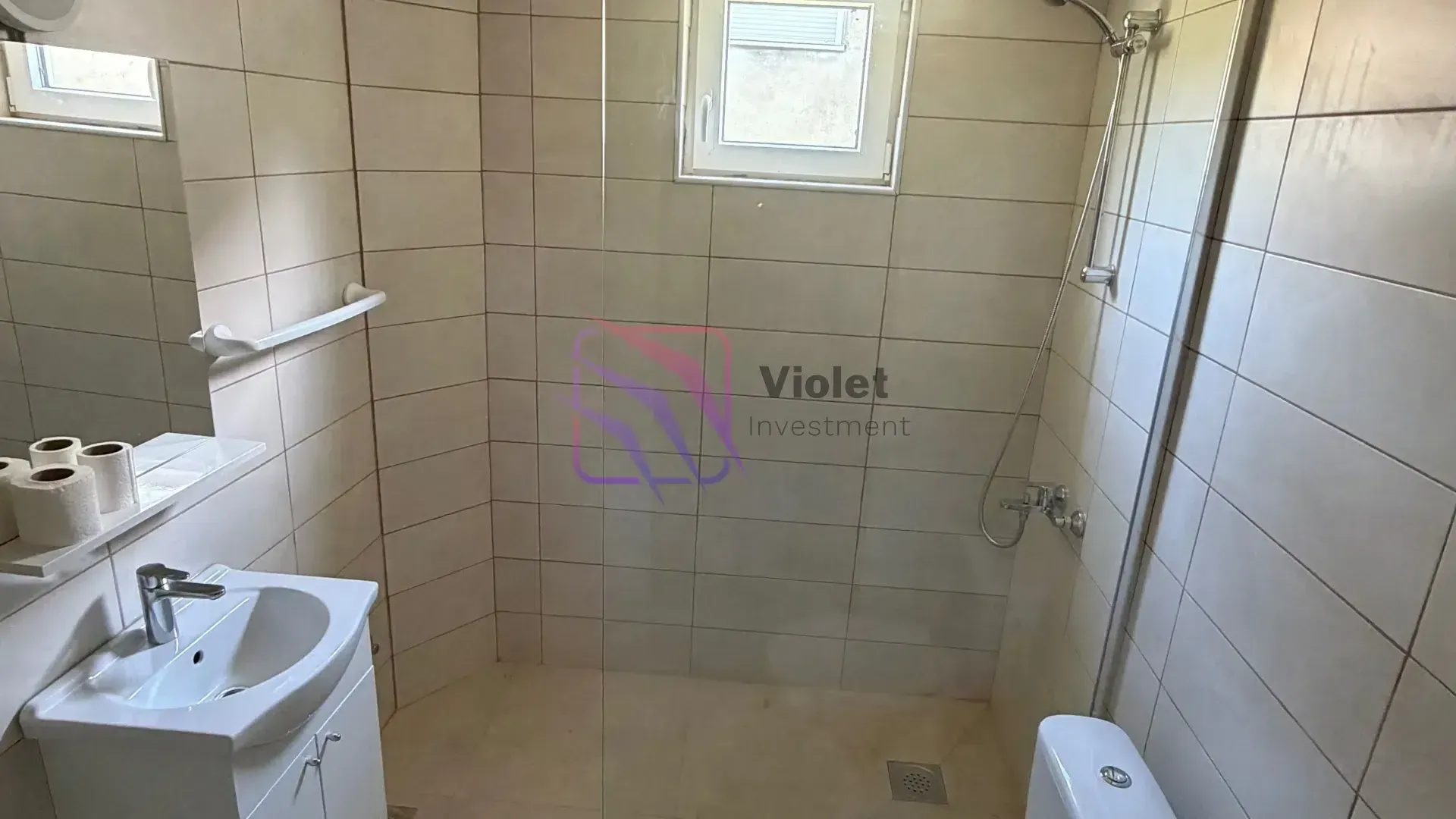 Izdavanje, dvosoban stan, 90m², Dalmatinska ulica, Podgorica
