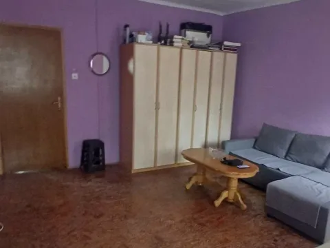 Prodaja, jednosoban stan, 30m², Centar, Nikšić - image 2