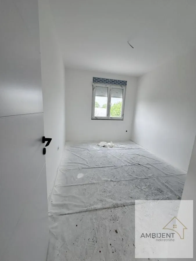 Prodaja, dvosoban stan, 53m², Novi Banovci, Stara Pazova