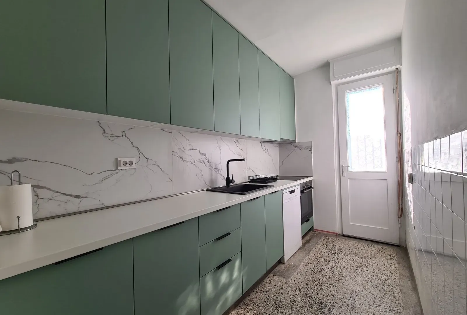 Izdavanje, dvosoban stan, 65m², Stara Varoš, Podgorica