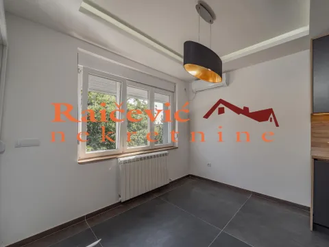 Prodaja, četvorosoban stan, 135m², Pančevo, Srbija - image 7