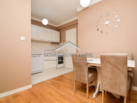 Izdavanje, jednosoban stan, 49m², Central Point, Podgorica - image 4