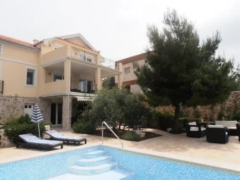 Sale, house, 300m², Tivat, Crna Gora