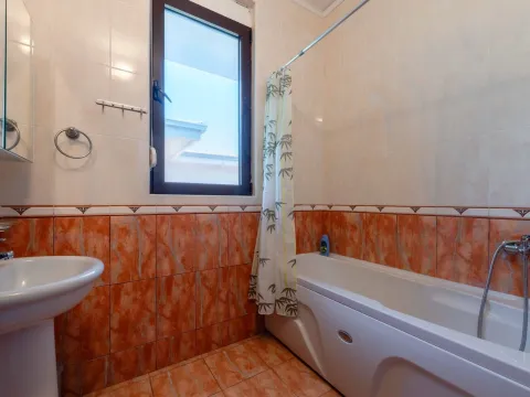 Sale, house, 416m², Utjeha, Bar - image 34