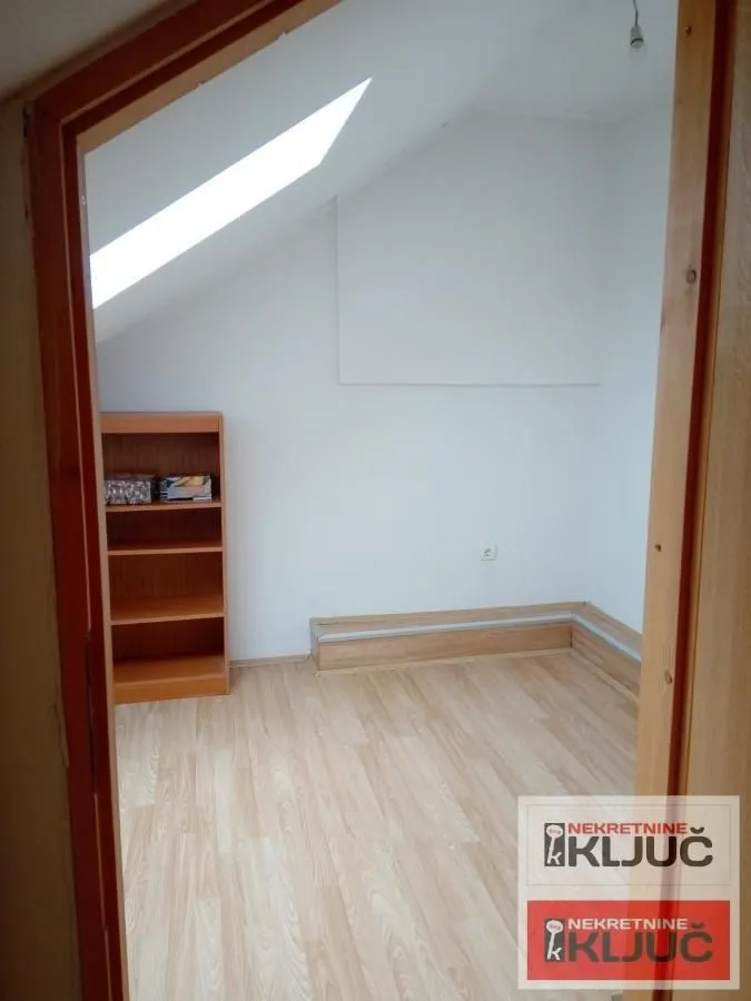 Prodaja, četvorosoban stan, 81m², Bulevar Oslobodjenja, Novi Sad Sve Podlokacije
