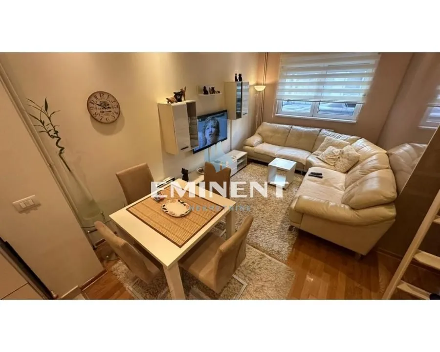 Izdavanje, stan, 38m², Stari Grad, Beograd