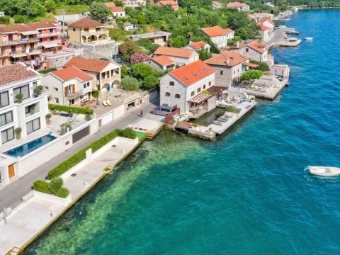 Sale, house, 200m², Muo, Kotor - image 28