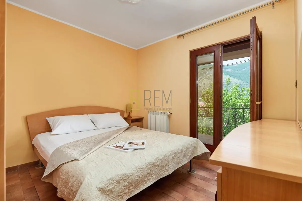 Prodaja, kuća, 120m², Dobrota, Kotor