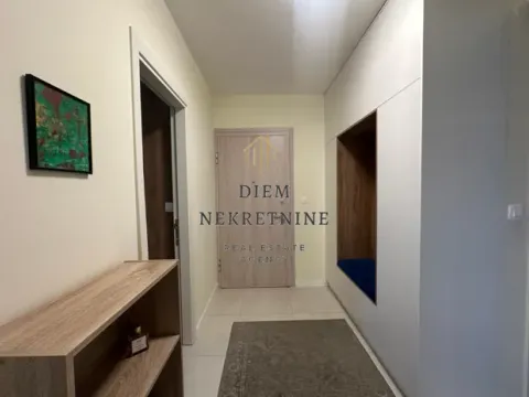 Izdavanje, trosoban stan, 95m², Central Point, Podgorica - image 7