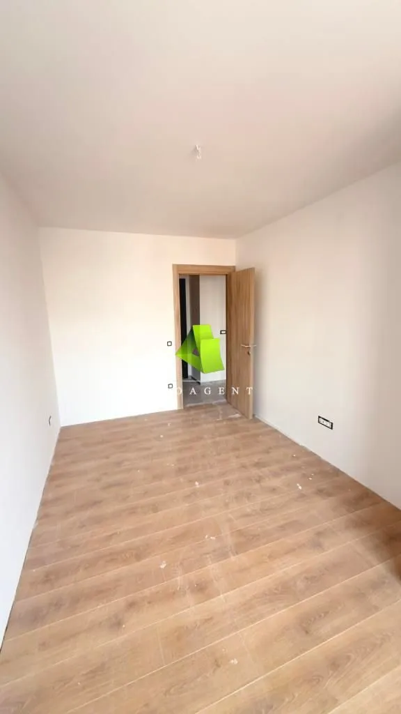 Prodaja, trosoban stan, 65m², Medijana, Niš