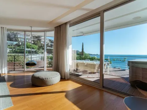 Daily-rent, two bedroom apartment, 508m², Dukley Gardens, Budva - image 9